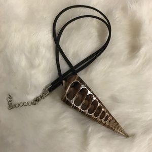 Drilled Shell Pendant Necklace